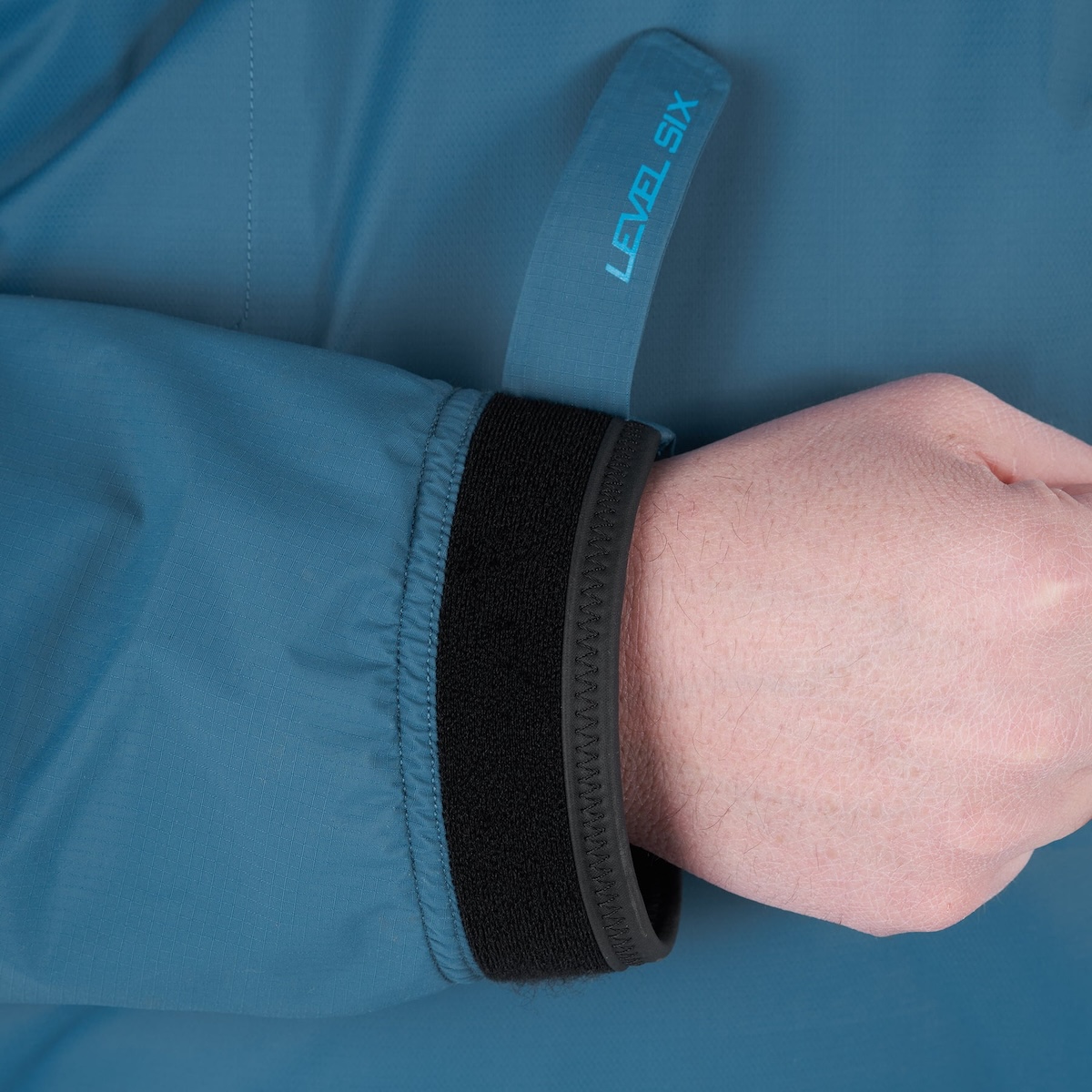 Level Six Baffin Splash Top - Cuff