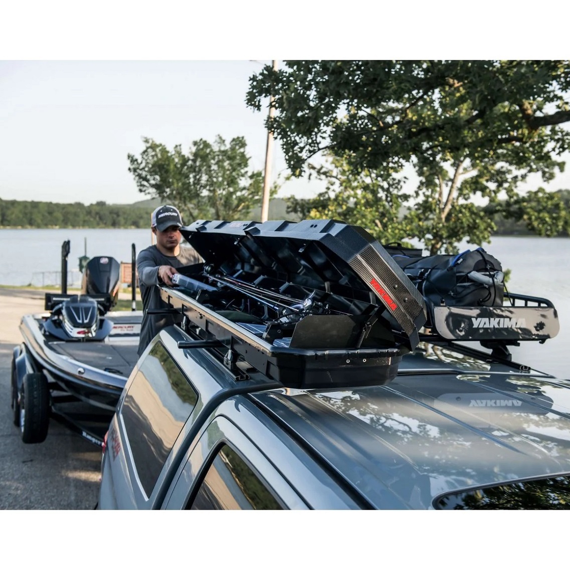 Yakima Topwater Rooftop Fishing Rod Box